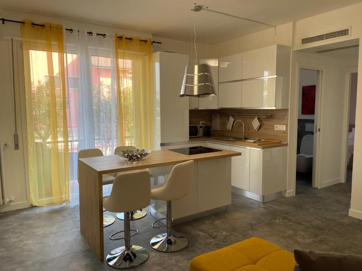 Magic Apartments Бардолино Екстериор снимка