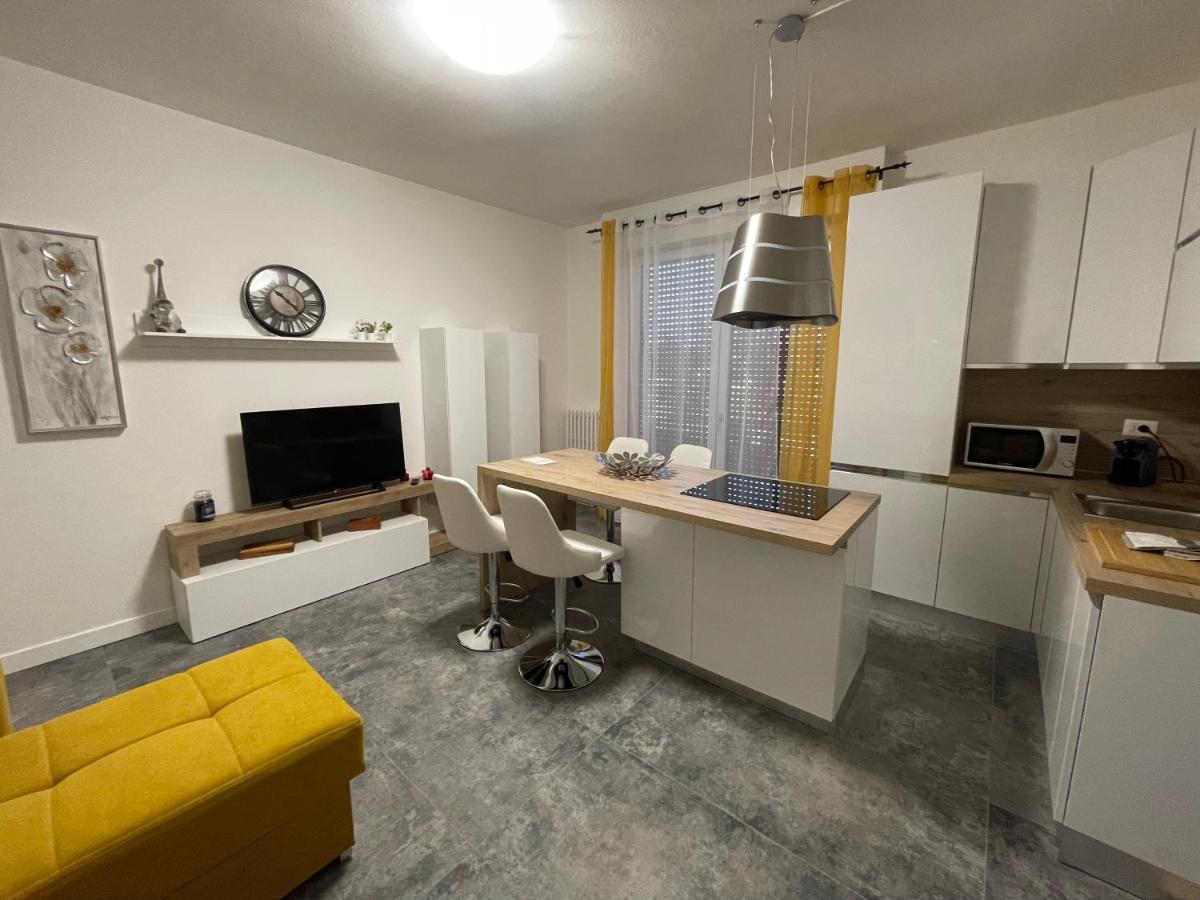 Magic Apartments Бардолино Екстериор снимка