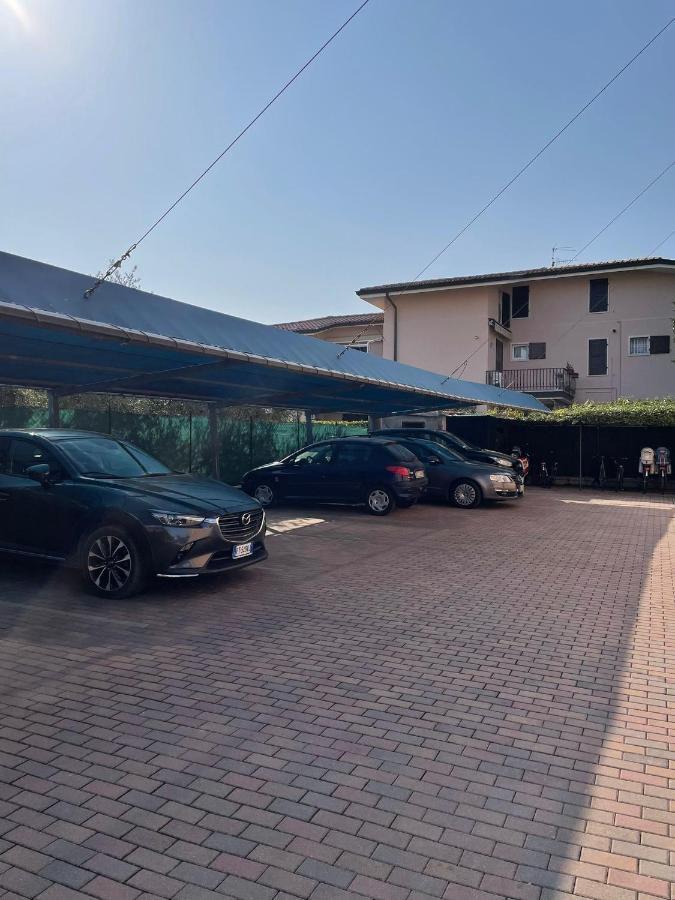 Magic Apartments Бардолино Екстериор снимка
